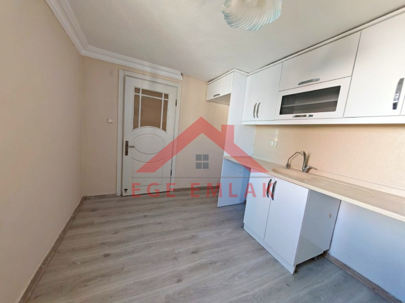 Didim Merkezde Kiralık 3+1 Ayrı Mutfaklı Daire