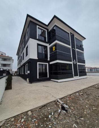 GÜVENAY - ÇORUM ÇEPNİ MAH. FEN LİSESİ BÖLGESİ SIFIR 2+0 KİRALIK DAİRE