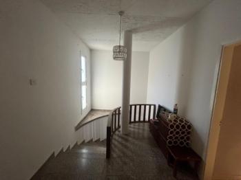 GÖNYELİ'DE İŞ YERİ OLMAYA MÜSAİT İKİZ BAHÇELİ KİRALIK EV