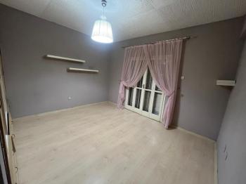 GÖNYELİ'DE İŞ YERİ OLMAYA MÜSAİT İKİZ BAHÇELİ KİRALIK EV