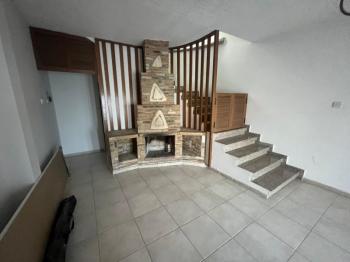 GÖNYELİ'DE İŞ YERİ OLMAYA MÜSAİT İKİZ BAHÇELİ KİRALIK EV