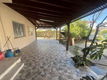 GÖNYELİ'DE İŞ YERİ OLMAYA MÜSAİT İKİZ BAHÇELİ KİRALIK EV