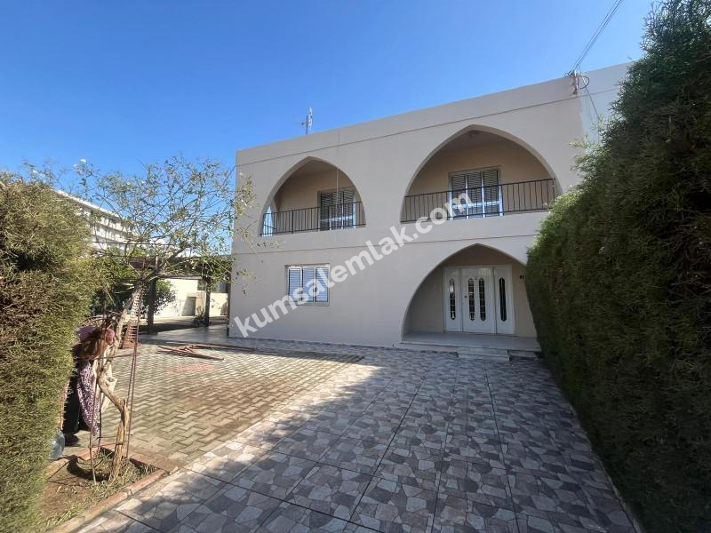 GÖNYELİ'DE İŞ YERİ OLMAYA MÜSAİT İKİZ BAHÇELİ KİRALIK EV