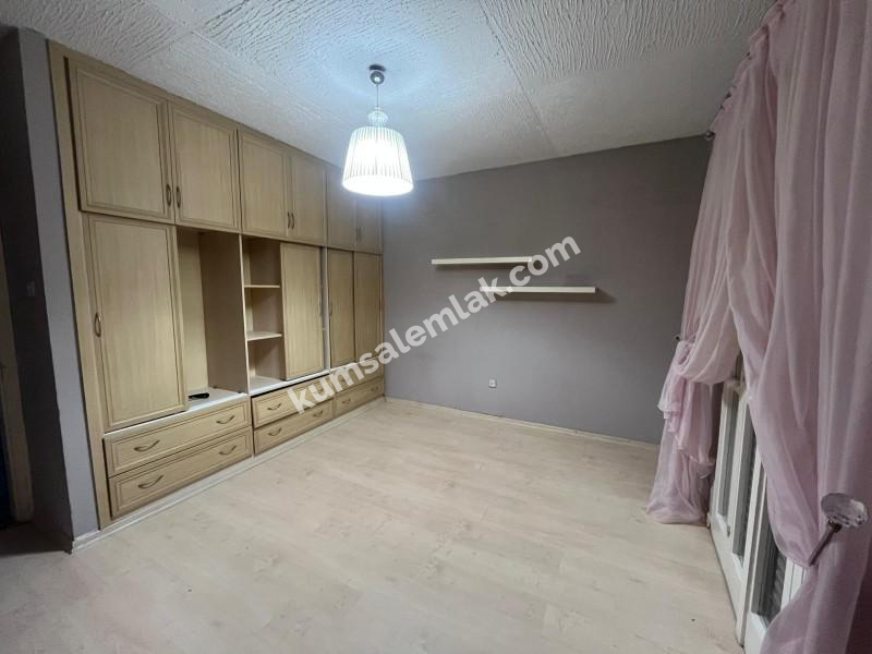 GÖNYELİ'DE İŞ YERİ OLMAYA MÜSAİT İKİZ BAHÇELİ KİRALIK EV