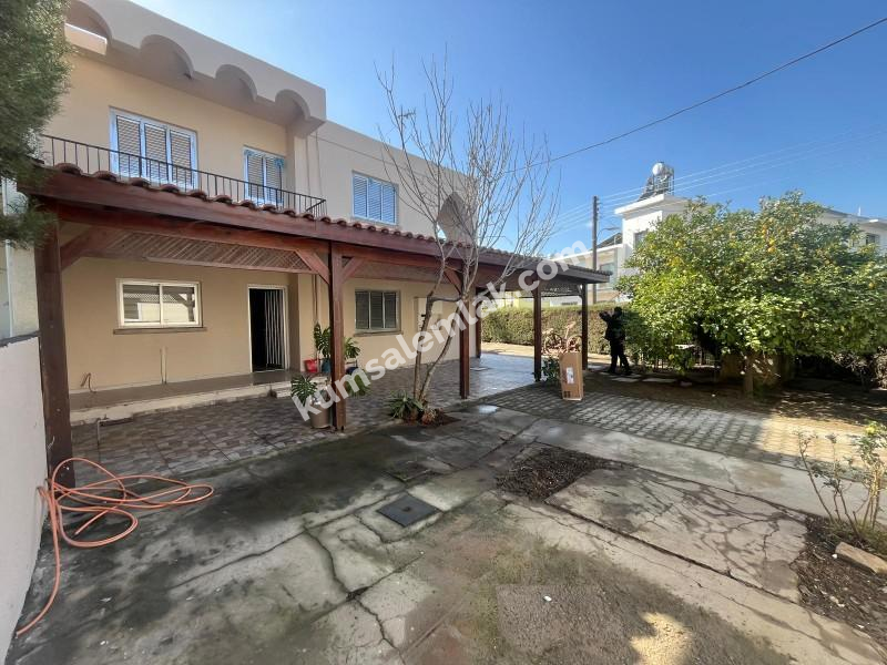 GÖNYELİ'DE İŞ YERİ OLMAYA MÜSAİT İKİZ BAHÇELİ KİRALIK EV