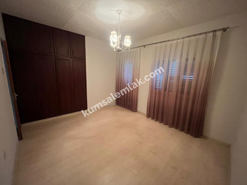 GÖNYELİ'DE İŞ YERİ OLMAYA MÜSAİT İKİZ BAHÇELİ KİRALIK EV