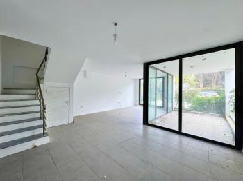 Girne Merkez de Geniş Satılık 3+1 İkiz Villa