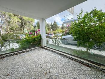 Girne Merkez de Geniş Satılık 3+1 İkiz Villa