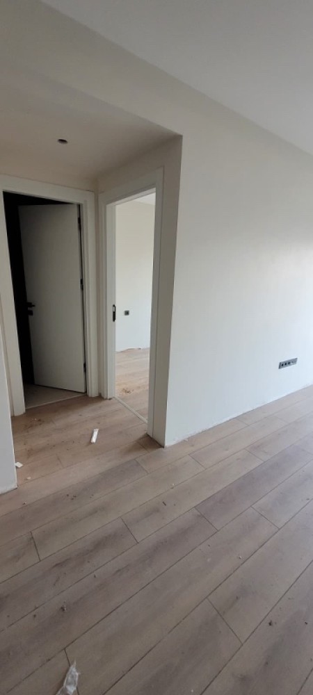 Alibeyköy Cep Otogarı Tramway Durağına Yakın Güvenlikli Site'de 1+1 Arakat Sıfır Satılık Daire