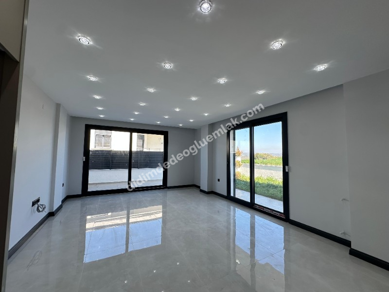 Didim'de Müstakil Girişli Otoparklı Geniş Bahçeli 3+1 Villa 