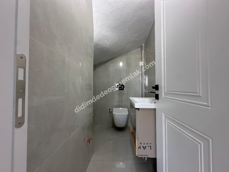 Didim'de Müstakil Girişli Otoparklı Geniş Bahçeli 3+1 Villa 