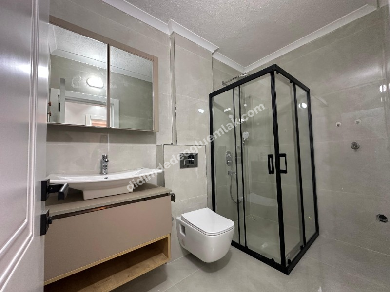 Didim'de Müstakil Girişli Otoparklı Geniş Bahçeli 3+1 Villa 