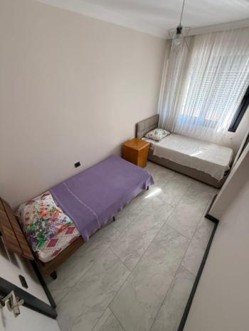 ÇAMLIK MAHALLESİNDE DENİZE SADECE 50 METRE MESAFEDE FULL EŞYALI SATILIK FIRSAT 3+1DAİRE!!!
