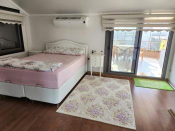 DİDİM ALTINKUM’DA TAM MÜSTAKİL-AYRI MUTFAK-OTO PARKLI 4+1 GENİŞ SATILIK VİLLA