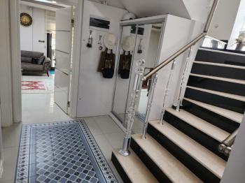 DİDİM ALTINKUM’DA TAM MÜSTAKİL-AYRI MUTFAK-OTO PARKLI 4+1 GENİŞ SATILIK VİLLA