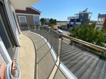 DİDİM ALTINKUM’DA TAM MÜSTAKİL-AYRI MUTFAK-OTO PARKLI 4+1 GENİŞ SATILIK VİLLA