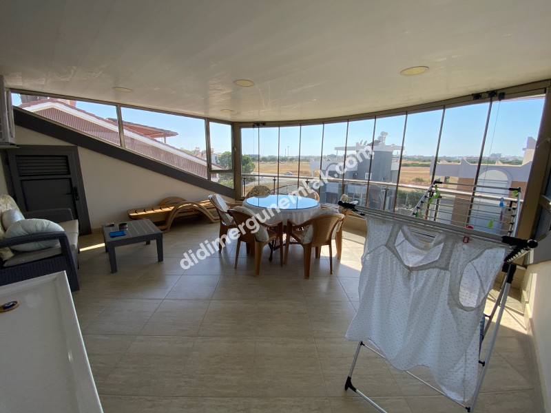 DİDİM ALTINKUM’DA TAM MÜSTAKİL-AYRI MUTFAK-OTO PARKLI 4+1 GENİŞ SATILIK VİLLA