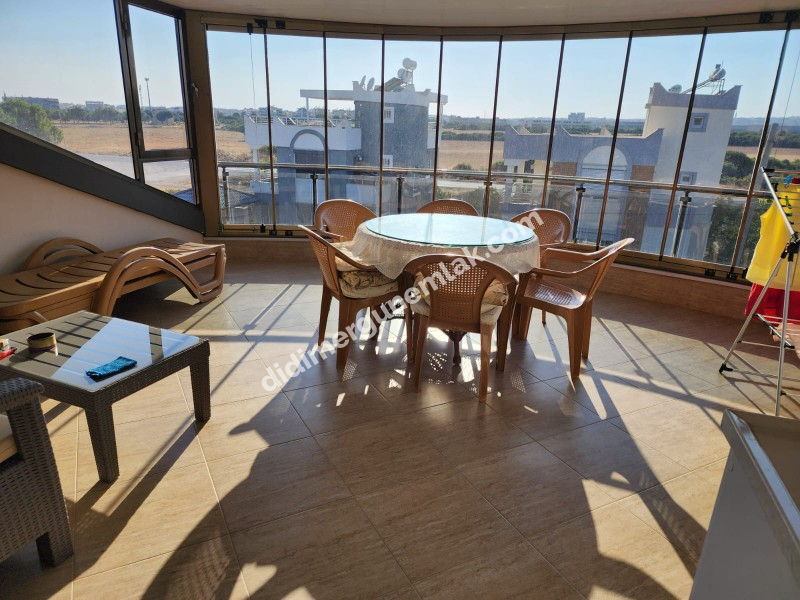 DİDİM ALTINKUM’DA TAM MÜSTAKİL-AYRI MUTFAK-OTO PARKLI 4+1 GENİŞ SATILIK VİLLA