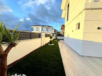 Didim'de Satılık Tam Müstakil 4+1 Villa