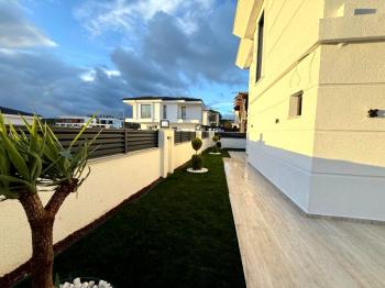 Didim'de Satılık Tam Müstakil 4+1 Villa