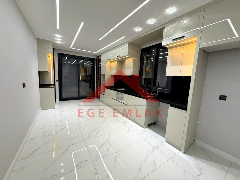 Didim'de Satılık Tam Müstakil 4+1 Villa