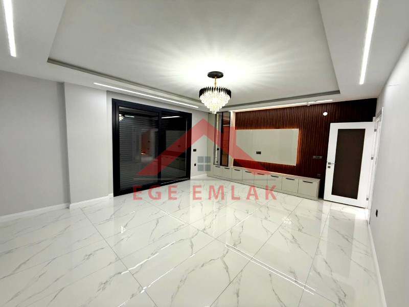 Didim'de Satılık Tam Müstakil 4+1 Villa