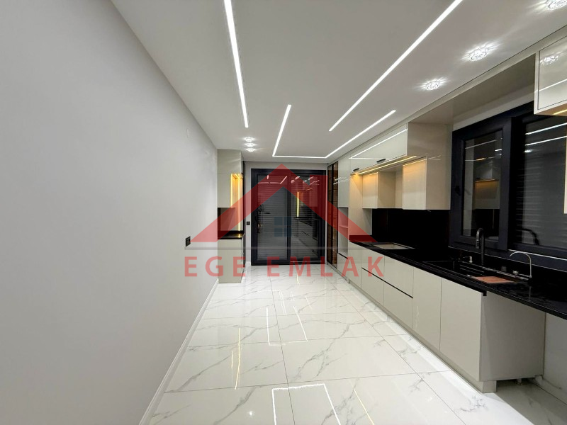 Didim'de Satılık Tam Müstakil 4+1 Villa