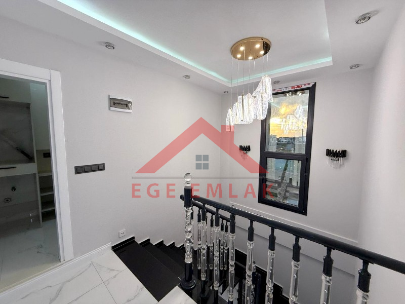 Didim'de Satılık Tam Müstakil 4+1 Villa