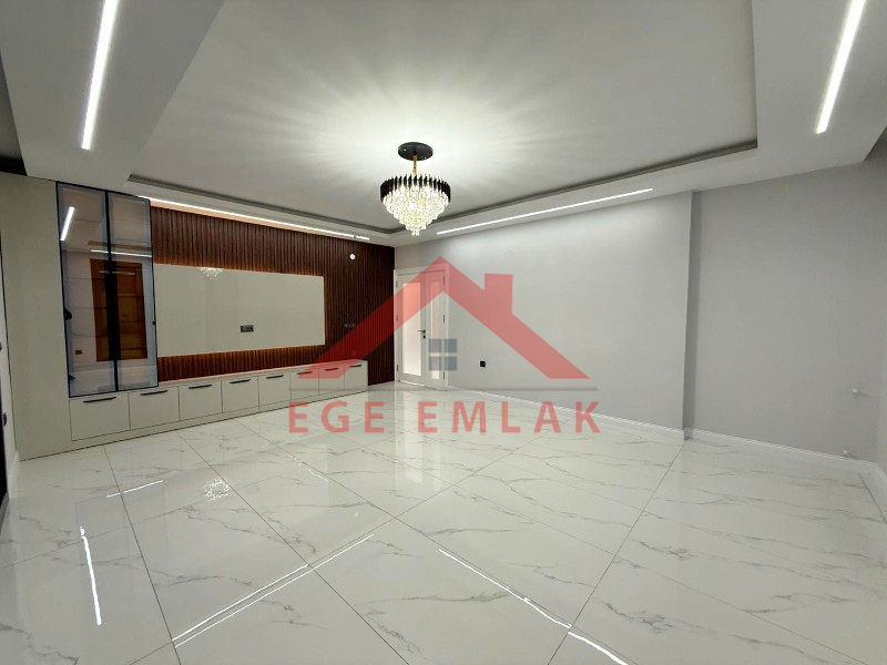 Didim'de Satılık Tam Müstakil 4+1 Villa
