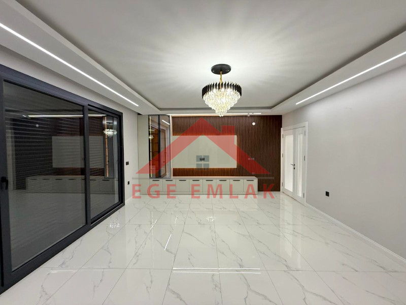 Didim'de Satılık Tam Müstakil 4+1 Villa