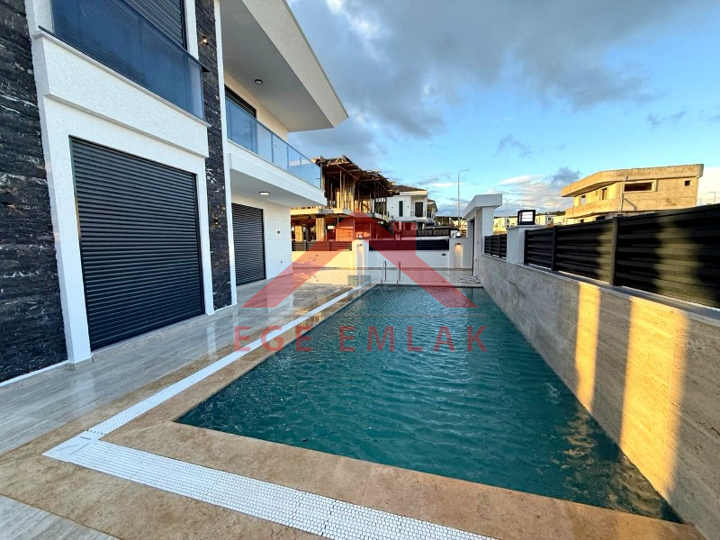 Didim'de Satılık Tam Müstakil 4+1 Villa