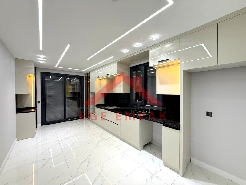 Didim'de Satılık Tam Müstakil 4+1 Villa
