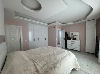 Elmas’tan Yalınayak’ta Merkezi Konumda Cepheleri Açık Geniş 4+1