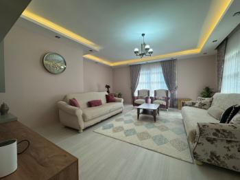 Elmas’tan Yalınayak’ta Merkezi Konumda Cepheleri Açık Geniş 4+1