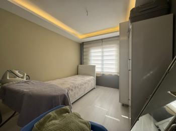 Elmas’tan Yalınayak’ta Merkezi Konumda Cepheleri Açık Geniş 4+1