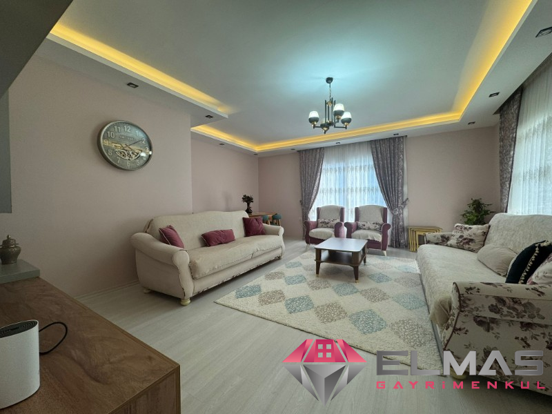 Elmas’tan Yalınayak’ta Merkezi Konumda Cepheleri Açık Geniş 4+1