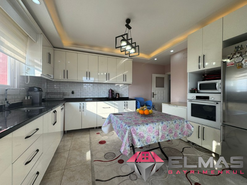 Elmas’tan Yalınayak’ta Merkezi Konumda Cepheleri Açık Geniş 4+1