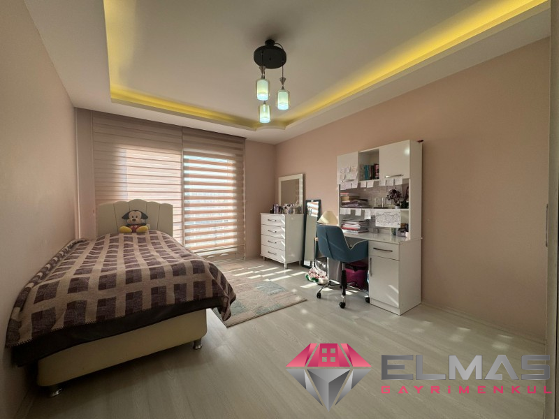 Elmas’tan Yalınayak’ta Merkezi Konumda Cepheleri Açık Geniş 4+1