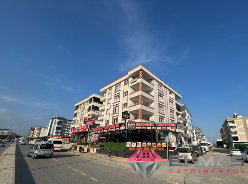 Elmas’tan Yalınayak’ta Merkezi Konumda Cepheleri Açık Geniş 4+1