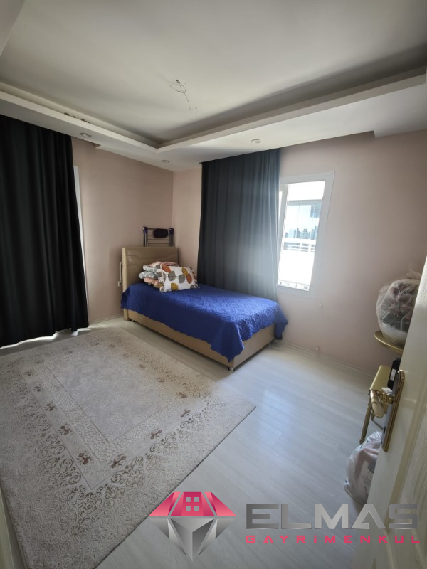 Elmas’tan Yalınayak’ta Merkezi Konumda Cepheleri Açık Geniş 4+1