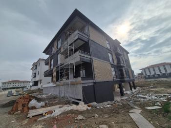 GÜVENAY - ÇORUM ÇEPNİ ÖĞRETMEN LİSESİ BÖLGESİ SIFIR 3+1 SATILIK DAİRE