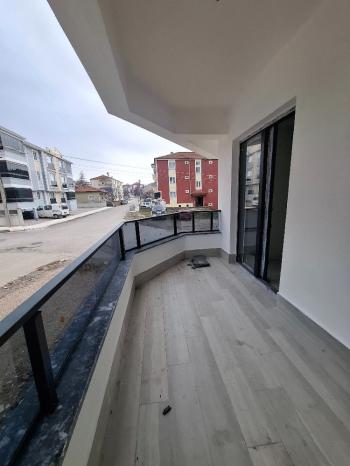 GÜVENAY - ÇORUM  BAHÇELİEVLER MAH. YUNUS EMRE OKULU CİVARI SATILIK DAİRE