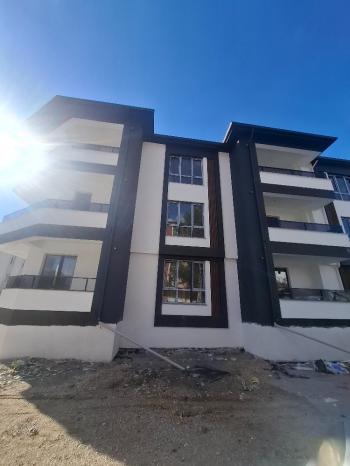 GÜVENAY - ÇORUM  BAHÇELİEVLER MAH. YUNUS EMRE OKULU CİVARI SATILIK DAİRE