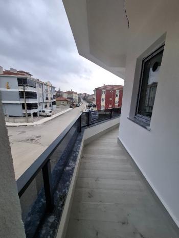 GÜVENAY - ÇORUM  BAHÇELİEVLER MAH. YUNUS EMRE OKULU CİVARI SATILIK DAİRE