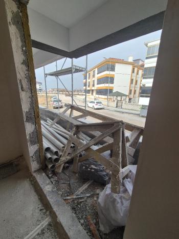 GÜVENAY - ÇORUM MERKEZ ÇEPNİ MAHALLESİ ÖĞRETMEN LİSESİ BÖLGESİ SIFIR 2+1 SATILIK DAİRE
