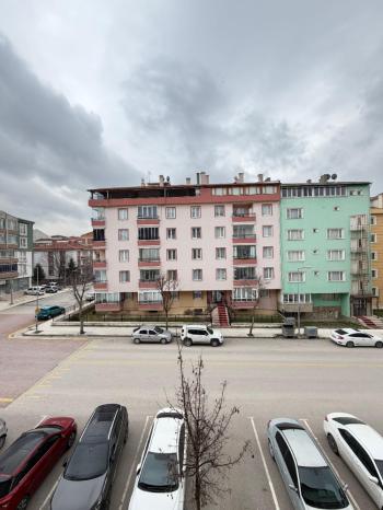 GÜVENAY - ÇORUM ÜÇTUTLAR MAH. TAVUKLUK AHÇILAR MEVKİ 4+1 SATILIK DAİRE