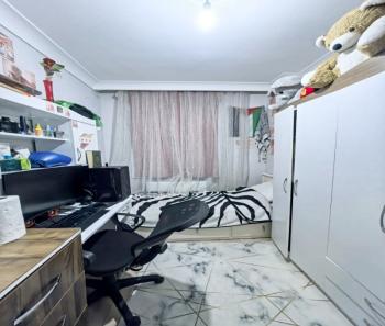 KALE YAPIDAN MERKEZİ KONUMDA ULAŞIMIN DIBINDE SITE İÇİ 2+1 DAİRE