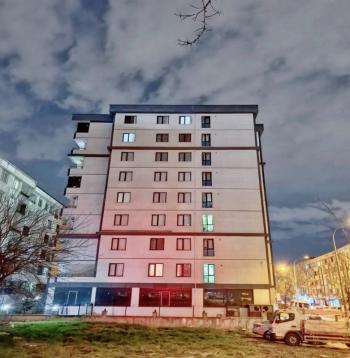 KALE YAPIDAN MERKEZİ KONUMDA ULAŞIMIN DIBINDE SITE İÇİ 2+1 DAİRE