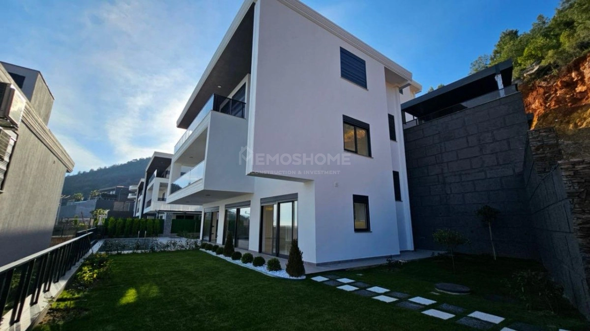 Tepe’de Vatandaşlığa Uygun Lüks Villa