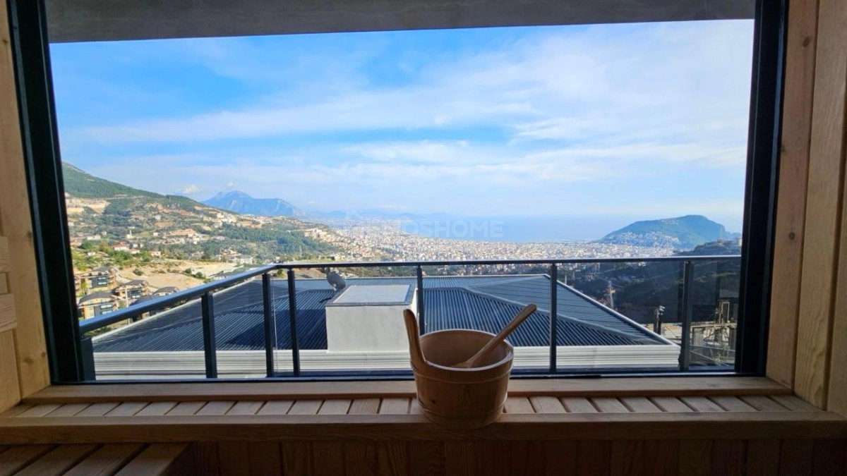 Tepe’de Vatandaşlığa Uygun Lüks Villa